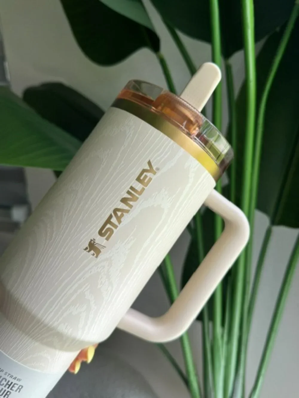 NEW! Limited Edition Wood Grain Gold 40 oz Flip Straw Stanley